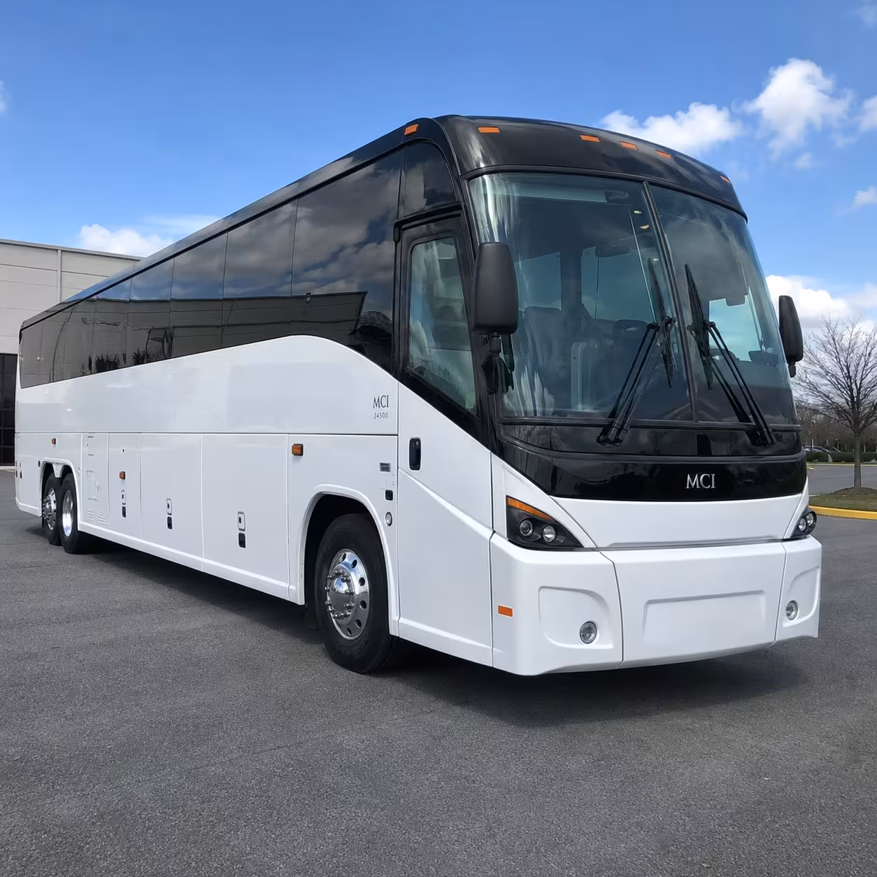 daily commuter shuttle buses for haverhill employers