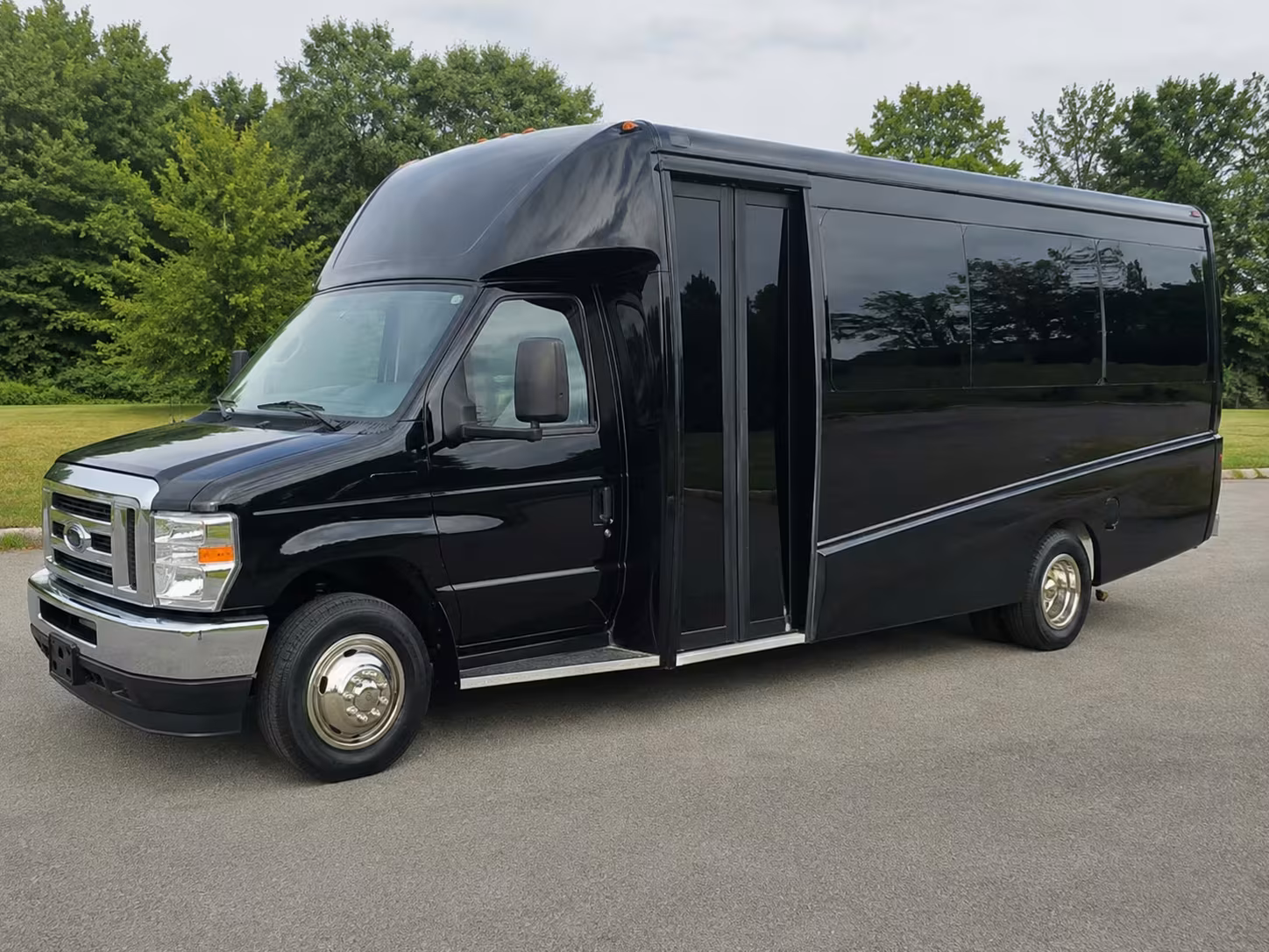 haverhill minibus rentals for youth groups and mission trips